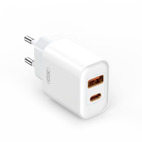 XO ładowarka sieciowa CE12 PD QC 3.0 20W 1x USB 1x USB-C biała + kabel USB-C - USB-C XO ładowarka sieciowa CE12 PD QC 3.0 20W 1x USB 1x USB-C biała + kabel USB-C - USB-C