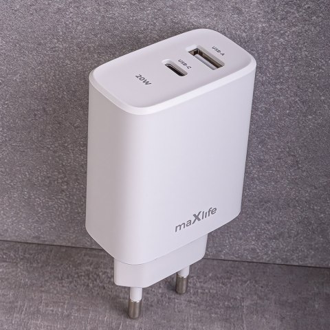 Maxlife ładowarka sieciowa PD QC MXTC-10-20AC 1x USB-C 1x USB 20W biała Maxlife ładowarka sieciowa PD QC MXTC-10-20AC 1x USB-C 1x USB 20W biała