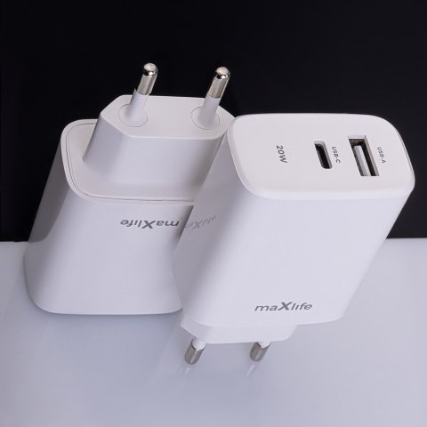 Maxlife ładowarka sieciowa PD QC MXTC-10-20AC 1x USB-C 1x USB 20W biała Maxlife ładowarka sieciowa PD QC MXTC-10-20AC 1x USB-C 1x USB 20W biała
