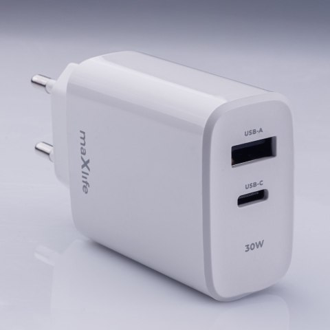 Maxlife ładowarka sieciowa PD QC MXTC-10-30AC 1x USB-C 1x USB 30W biała Maxlife ładowarka sieciowa PD QC MXTC-10-30AC 1x USB-C 1x USB 30W biała
