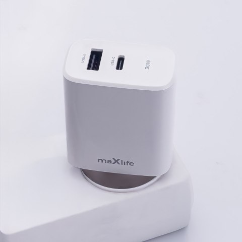 Maxlife ładowarka sieciowa PD QC MXTC-10-30AC 1x USB-C 1x USB 30W biała Maxlife ładowarka sieciowa PD QC MXTC-10-30AC 1x USB-C 1x USB 30W biała